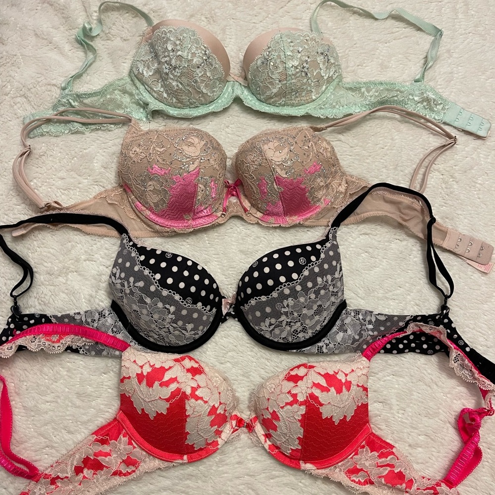 Victorias Secret Bra 32B